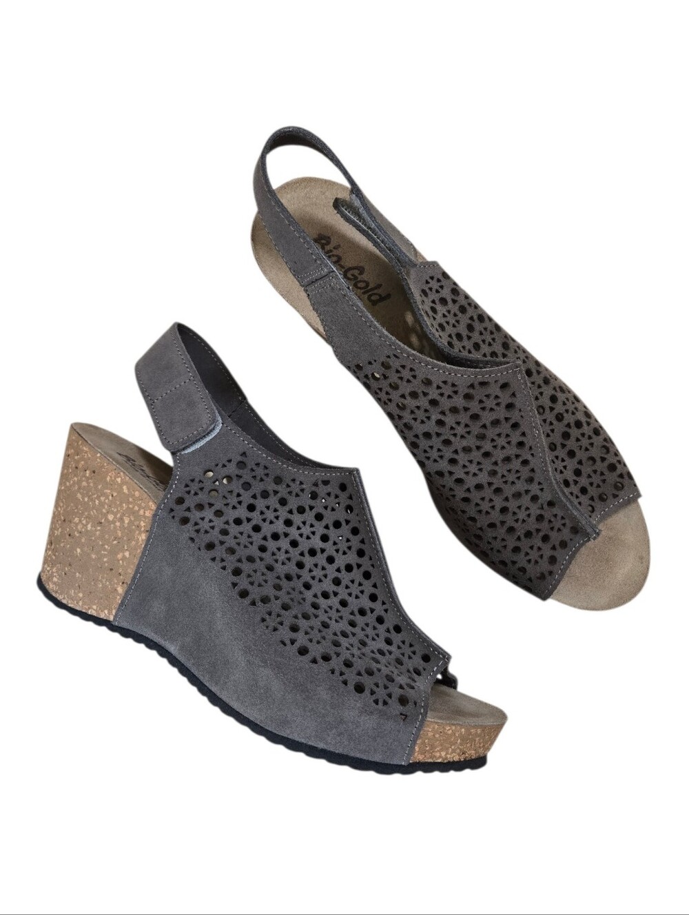 ✨️Like New✨️ Bio-Gold Leather Perforated Wedge Sandals